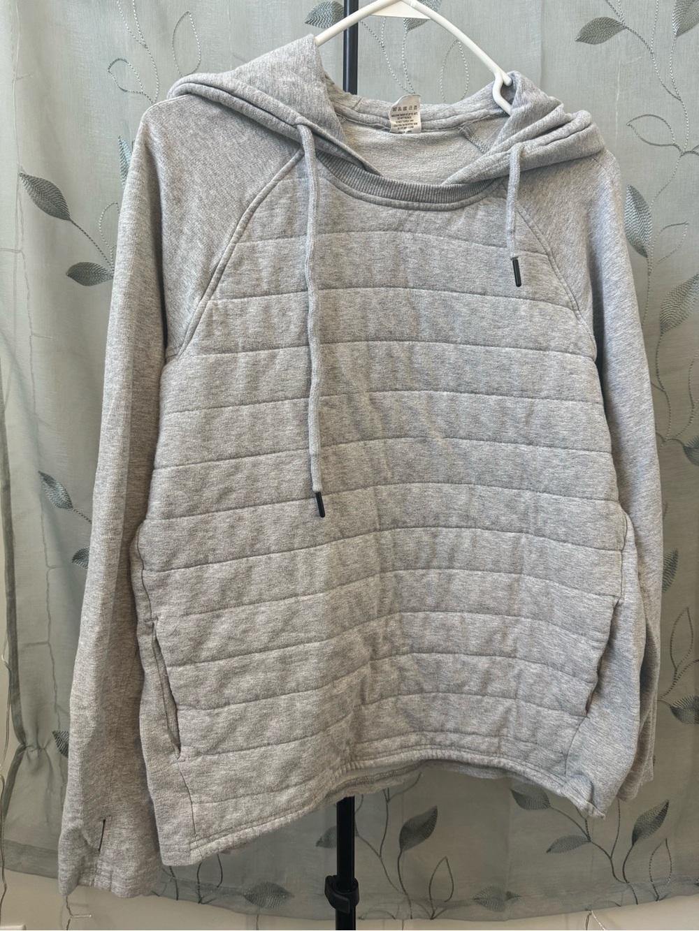 ZYIA Gray Quilted Pullover Hoodie